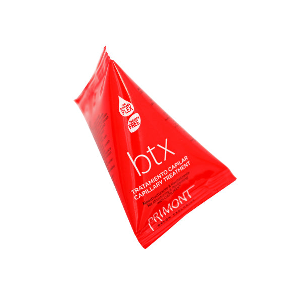 Tratamiento Btx en envase rojo de tratamiento capilar Primont, vista diagonal sobre fondo blanco