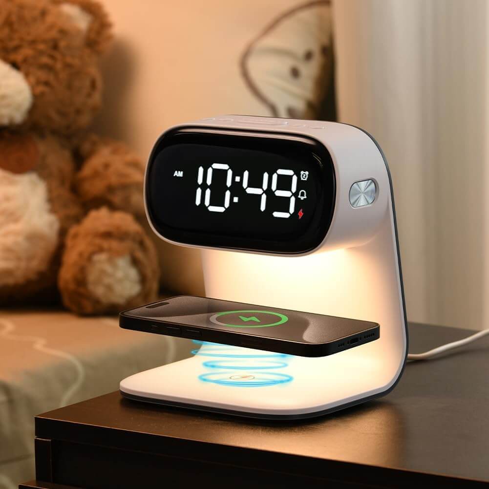 Reloj despertador con carga inalámbrica con luz de 3 niveles y pantalla digital, ideal para tu mesita de noche.