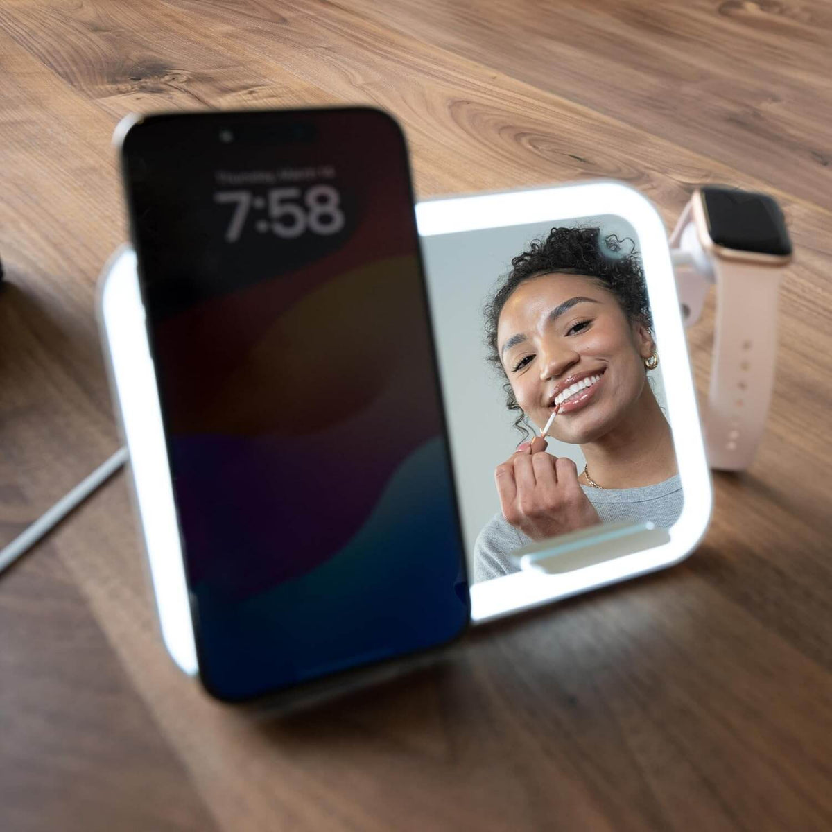 Base de carga con soporte magnético para teléfono y carga inalámbrica para iPhone Costa Rica