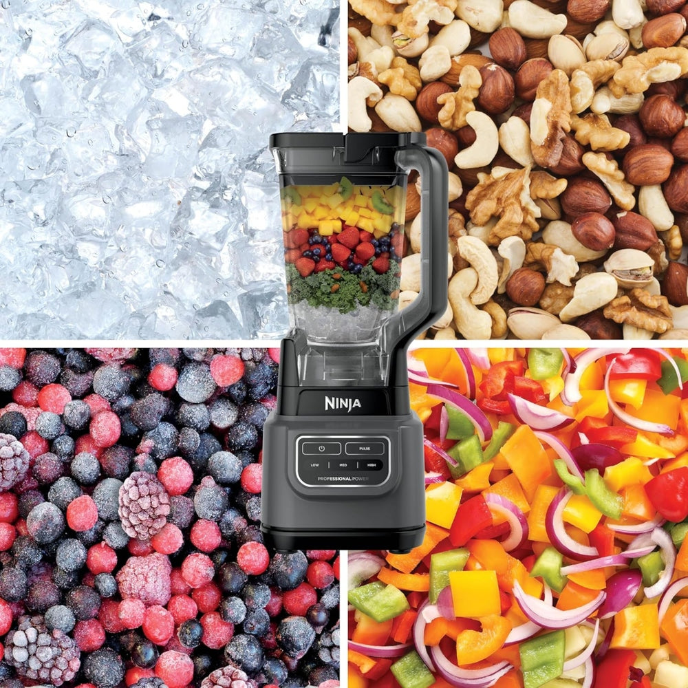 Licuadora Ninja Clásica 1000W con motor potente, ideal para triturar hielo, frutos secos, bayas congeladas y verduras frescas.