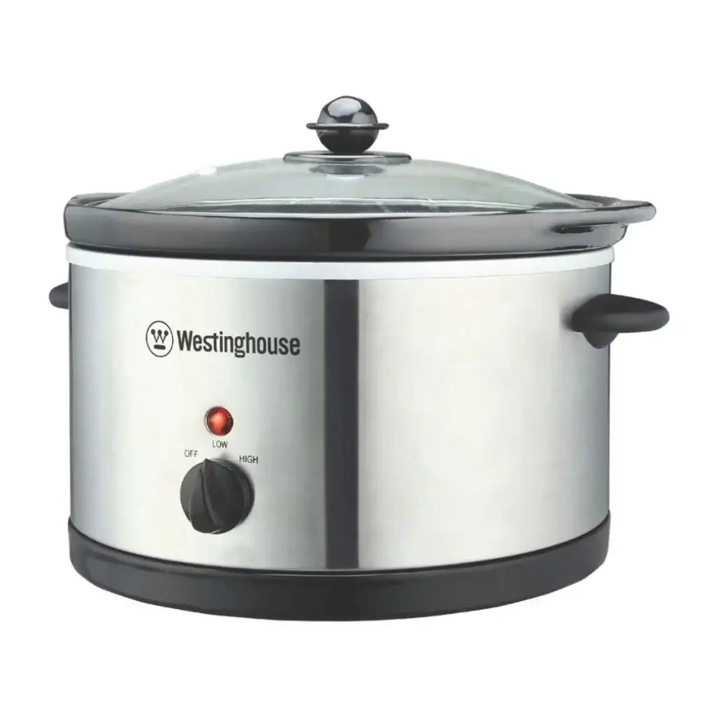 Olla de cocción lenta Westinghouse gris de acero inoxidable con tapa de vidrio y asas de transporte.