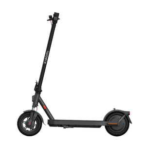 XIAOMI SCOOTER ELECTRICO ELITE NEGRO con motor sin escobillas de 700 W, neumáticos tubeless de 10 pulgadas y suspensión delantera.