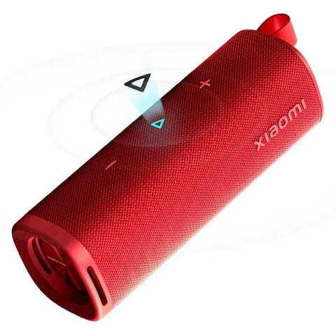 PARLANTE XIAOMI SOUND OUTDOOR ROJO con sonido potente de 30W, Bluetooth 5.4 y certificación IP67 para exteriores.