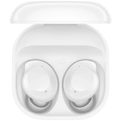 Audífonos Samsung Buds Core blancos en estuche, diseño ergonómico y sonido equilibrado.