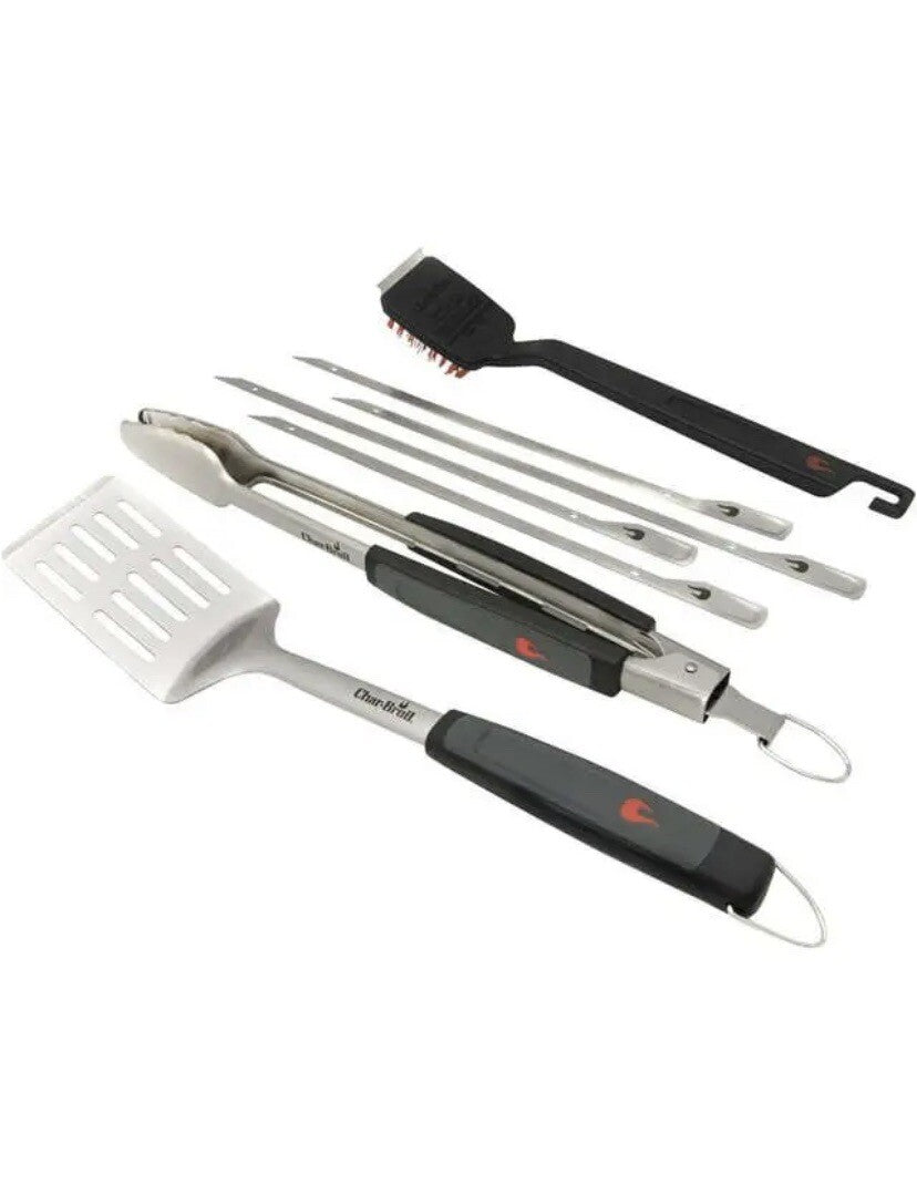 Charbroil Deluxe 7 Piezas BBQ Toolkit  (Espatula, Pinza, Cepillo Nylon y 4 Pinchos Rojo)