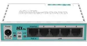 Router Ethernet 5 puertos hEX lite, dispositivo compacto con 5 puertos Ethernet y diseño atractivo.