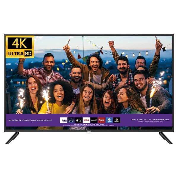 Imagen de la pantalla RCA Roku 43 pulgadas 4K con personas disfrutando de una experiencia de entretenimiento en Ultra HD.