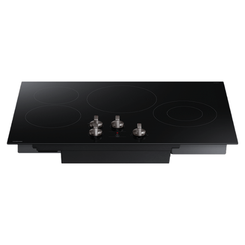 Cooktop eléctrico Samsung 30" con superficie negra, cuatro quemadores y mandos frontales para una fácil operación.