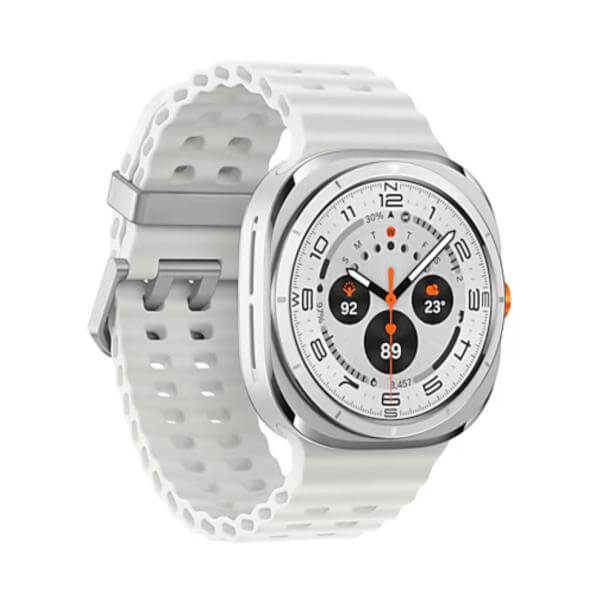 Reloj inteligente Samsung Galaxy Watch Ultra 47mm con pantalla brillante y diseño elegante.