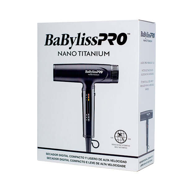 Secadora iónica ligera 1400W de BABYLISS, diseño elegante en negro, compacta y portátil.