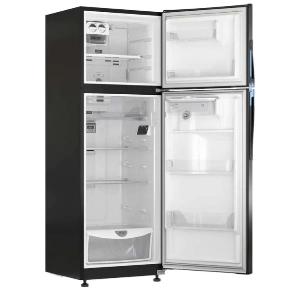 refrigerador Whirlpool 11 pies negro con puertas abiertas y sistema de enfriamiento eficiente