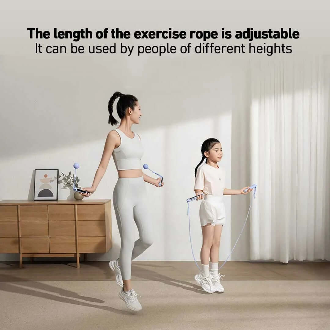Mujer y niña usando cuerda para saltar inteligente Xiaomi, longitud ajustable para diferentes alturas.